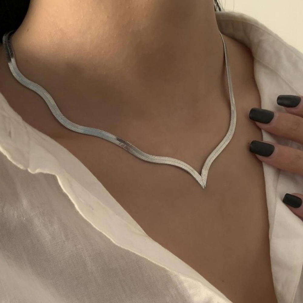 Minimalist V Choker Business Casual Silver Necklace